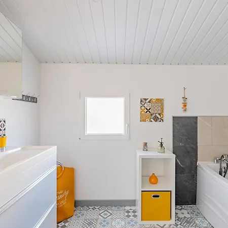 بيت للعطل Moderne Et Coloree A جارد سور مير
